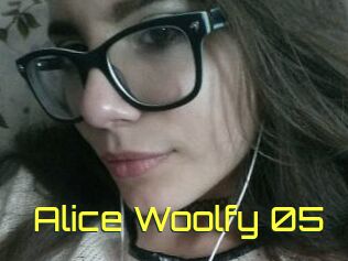 Alice_Woolfy_05