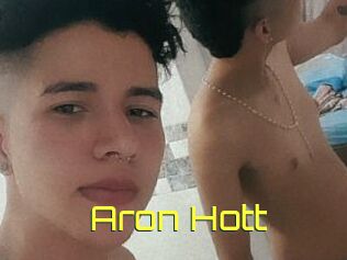 Aron_Hott