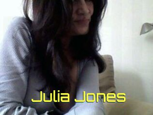 Julia_Jones