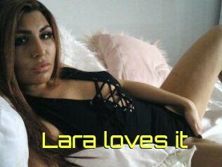 Lara_loves_it