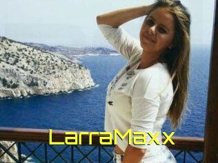 LarraMaxx