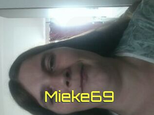 Mieke69