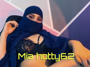 Mia_hotty62