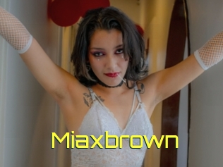 Miaxbrown