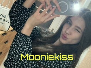 Mooniekiss