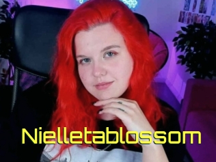 Nielletablossom