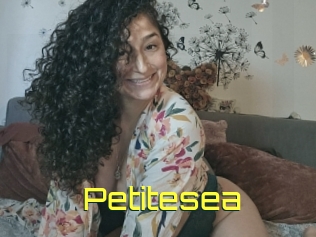 Petitesea