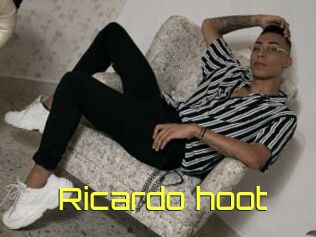 Ricardo_hoot